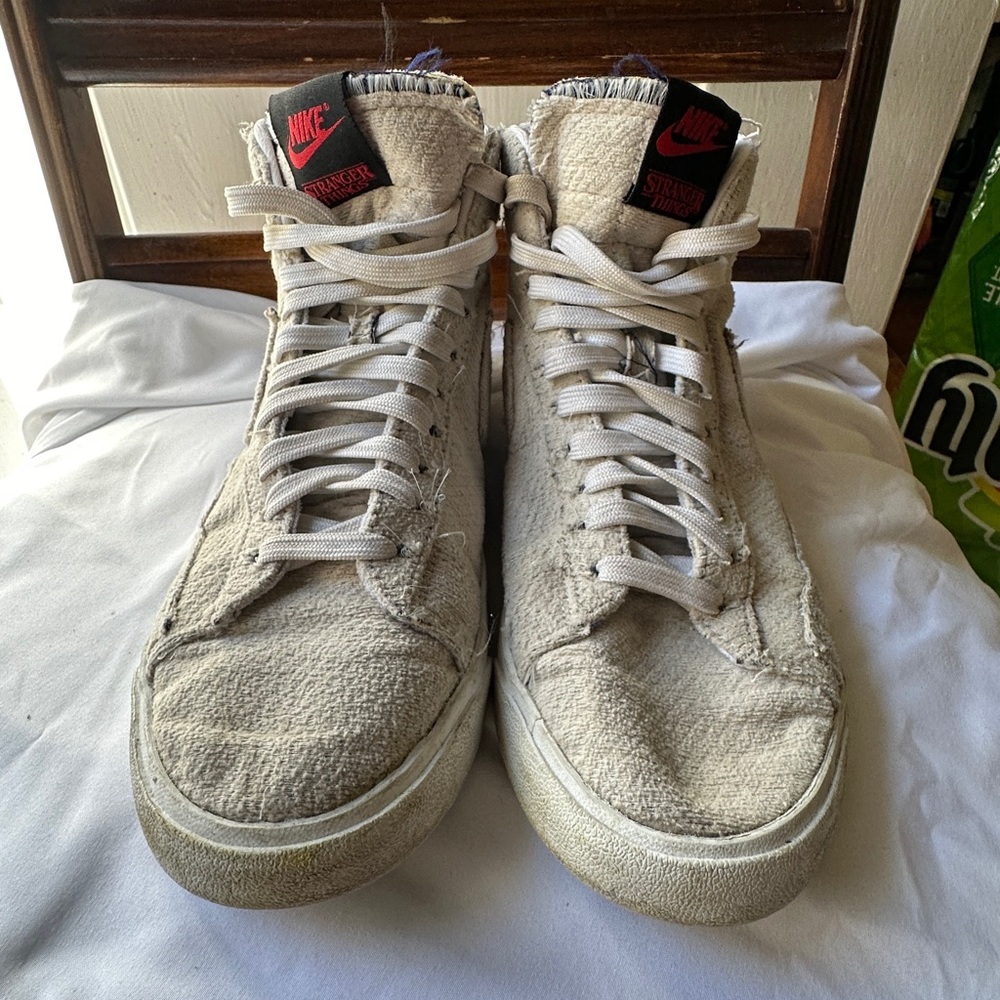 COPY - COPY - Nike x Stranger Things Blazer Mid Upside Down Men's Shoe